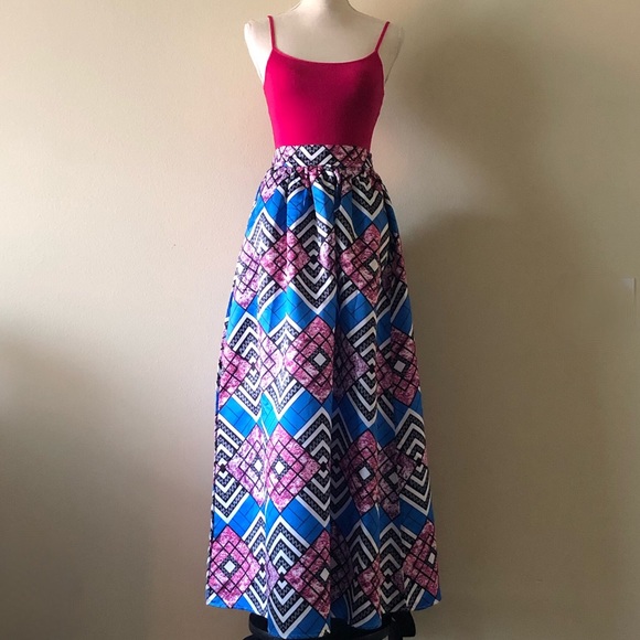 Beautiful Maxi Skirt w/ Ethic Print - Picture 6 of 7